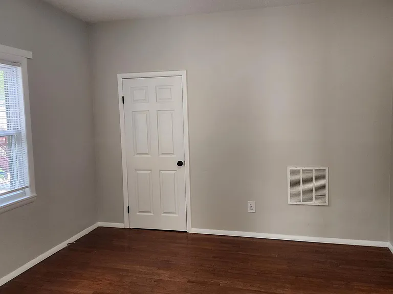 235 Starr St #2 — Photo 16