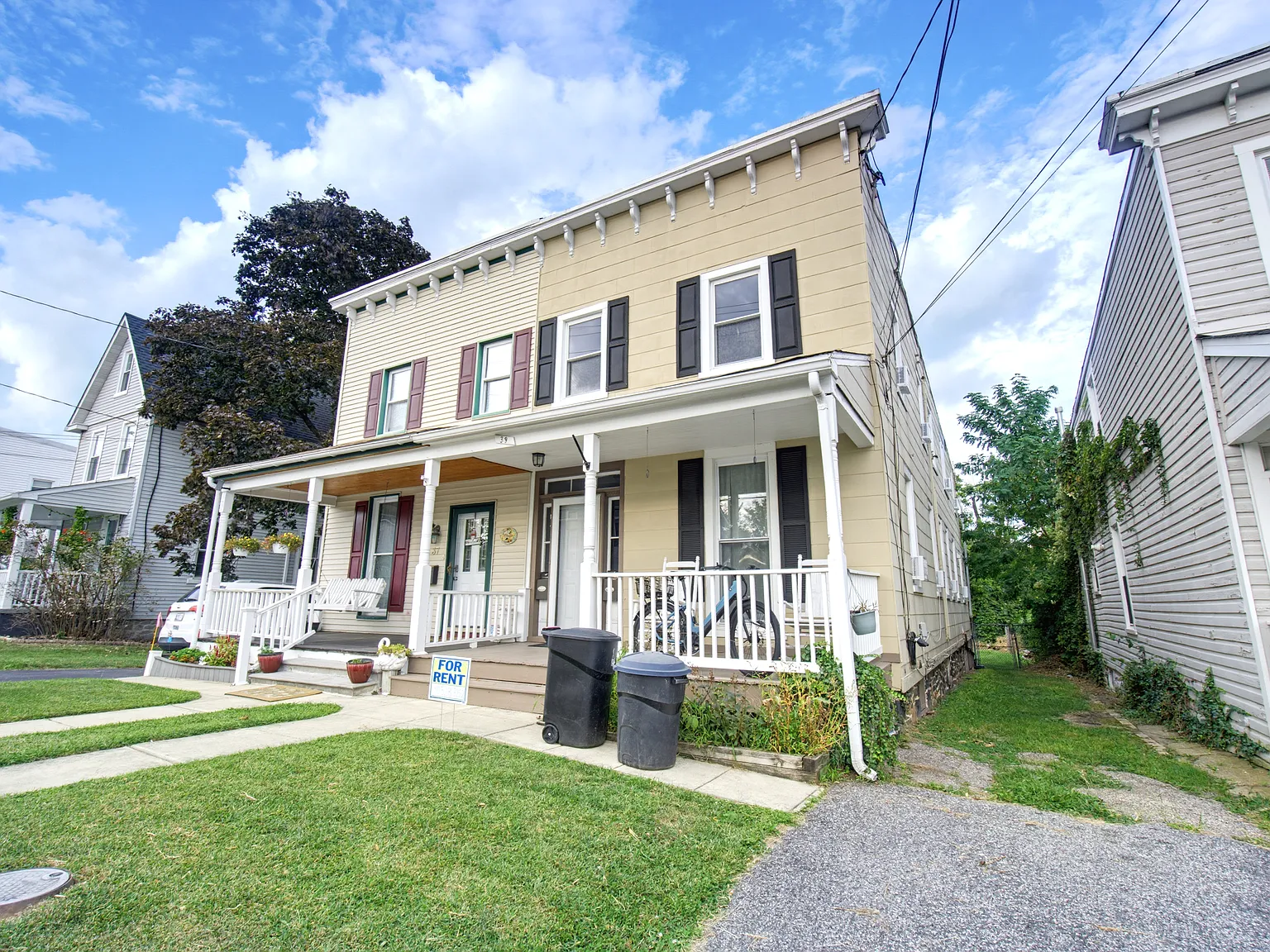 2 bed, 1000 sqft, $1,550 — Photo 4