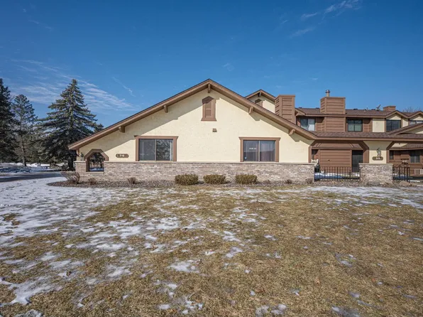 3 125th Ln NW, Coon Rapids, MN 55448