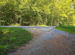 Dabney Ln, Rocky top, TN 37769