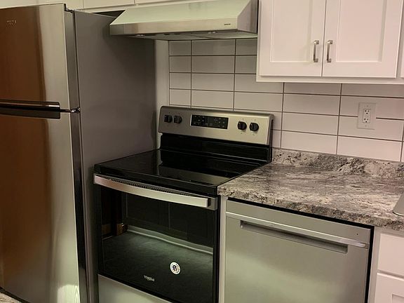 4th image of 3719 Rocky River Dr APT 3