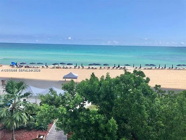 Jade Ocean Condo — Photo 2