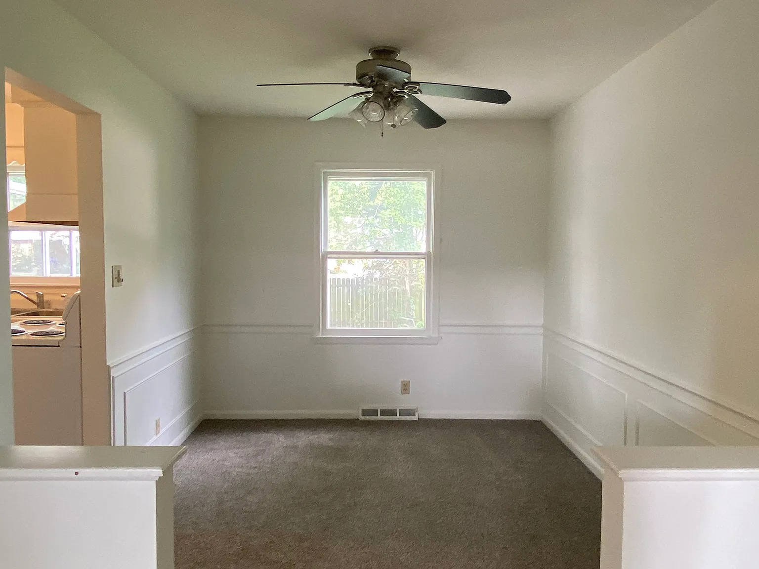 4 bed, 1636 sqft, $2,200 — Photo 4