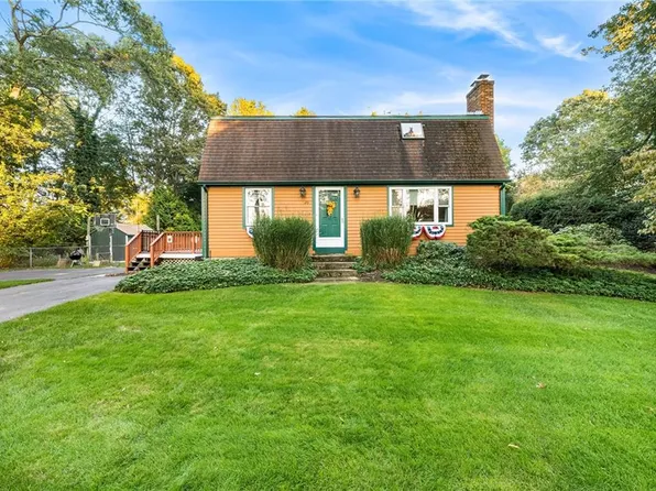 20 Overhill Rd, South Kingstown, RI 02879