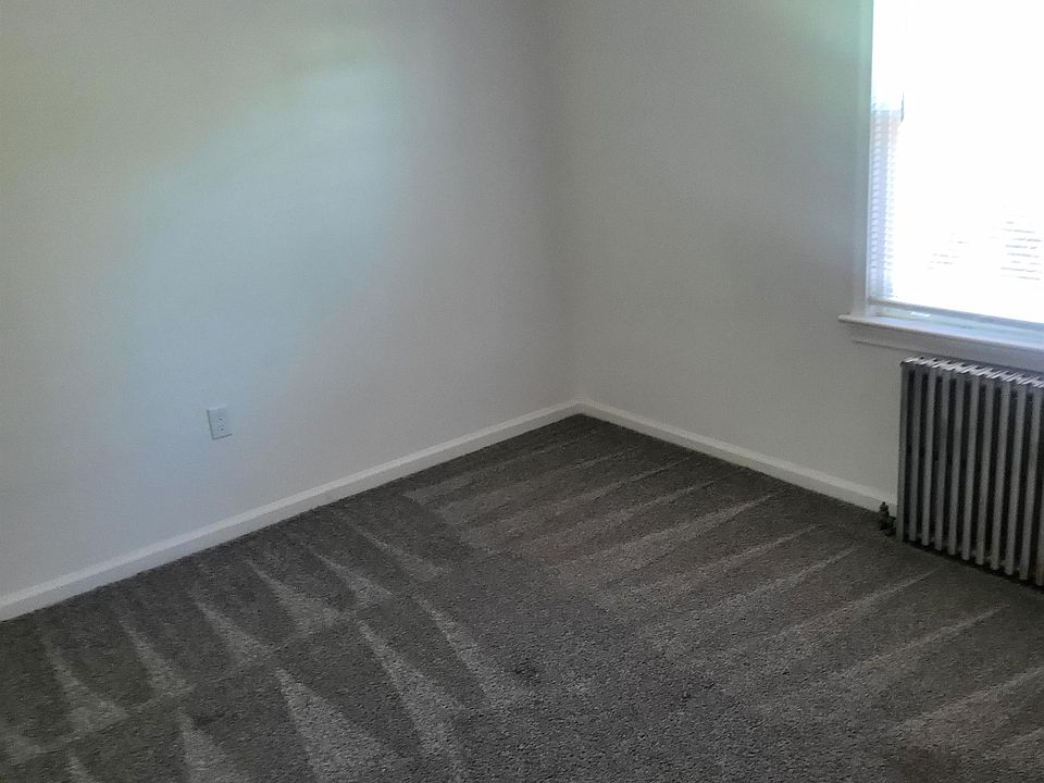 2nd image of 1154 S 4th Ave #37