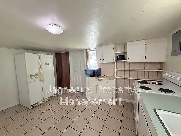 106 Fontenot Rd — Photo 5
