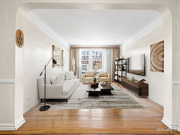 3rd image of 111-14 76th Ave #310