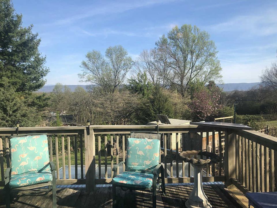 2nd image of 2914 Clover Hill Ridge Rd