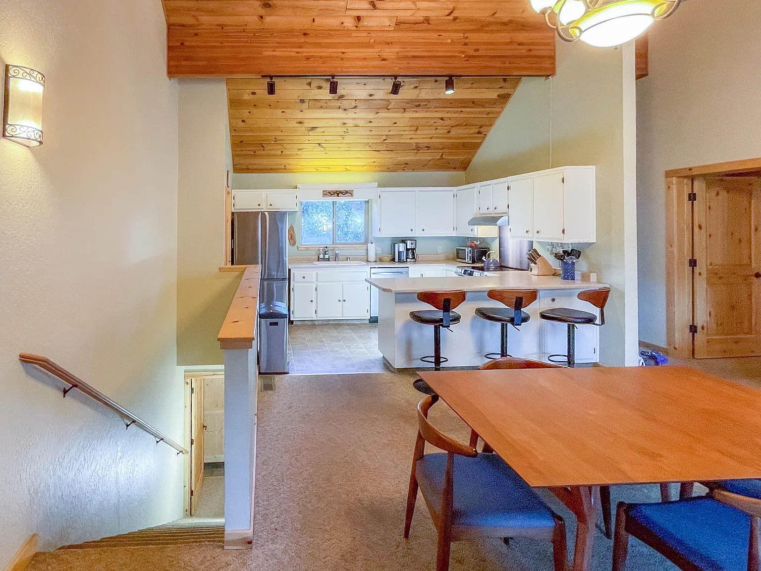 4 bed, 1846 sqft, $5,500 — Photo 3