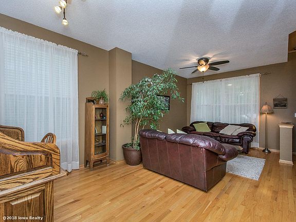 5th image of 7851 Cottonwood Ln