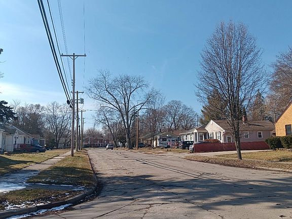 5th image of 3350 Binscarth Ave