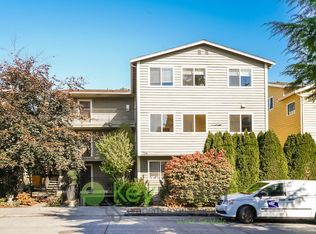 734 N 94th St APT 4, Seattle, WA 98103