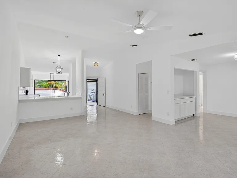 29 Fawlkland Cir — Photo 13