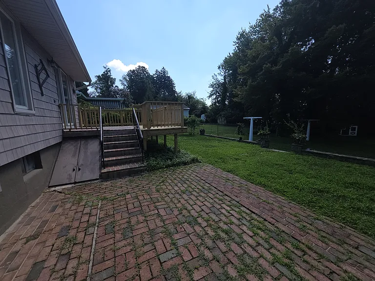 316 Hutchinson Ave — Photo 26