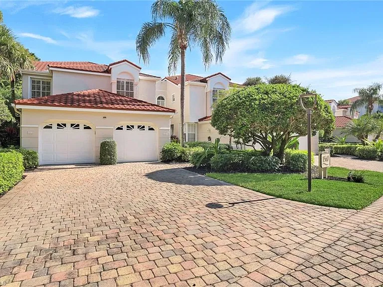 1560 Clermont Dr #D-201 — Photo 22