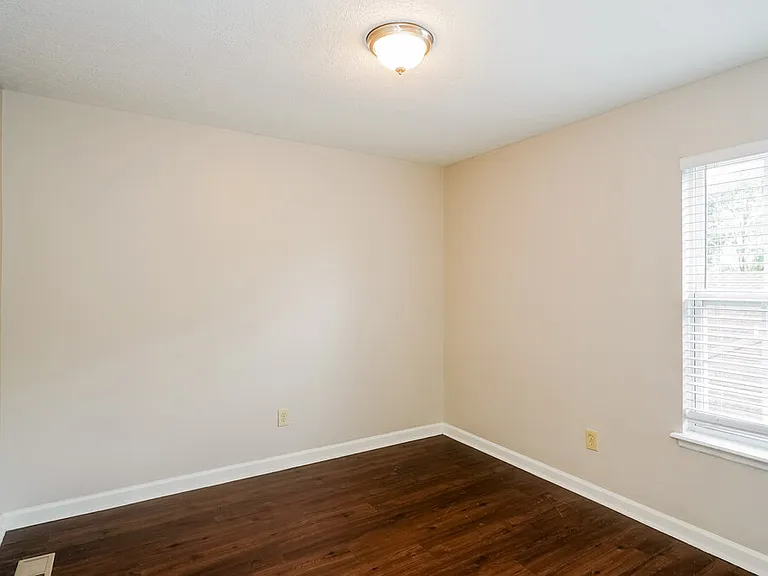 2729 River Bend Dr — Photo 14