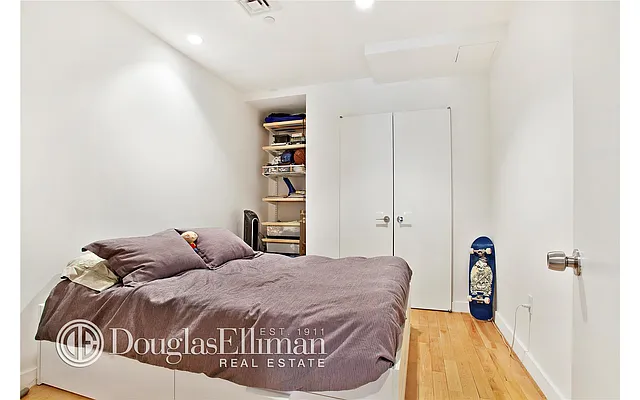 Sold by Douglas Elliman | media 19