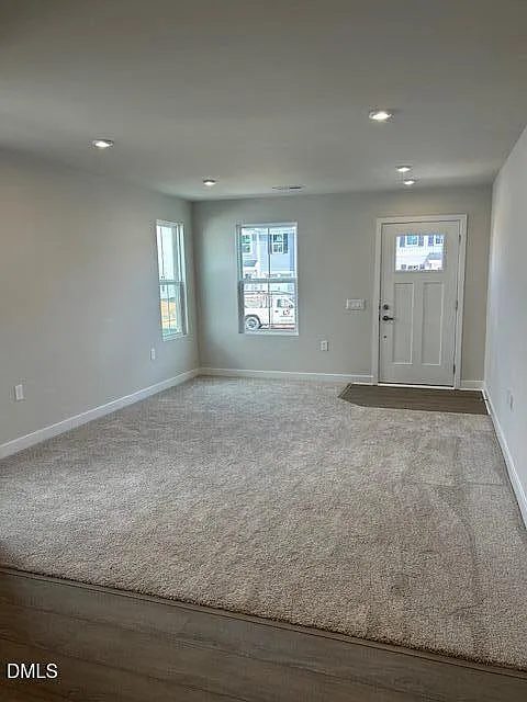 3 bed, 2.5 bath, $2,100 — Photo 2