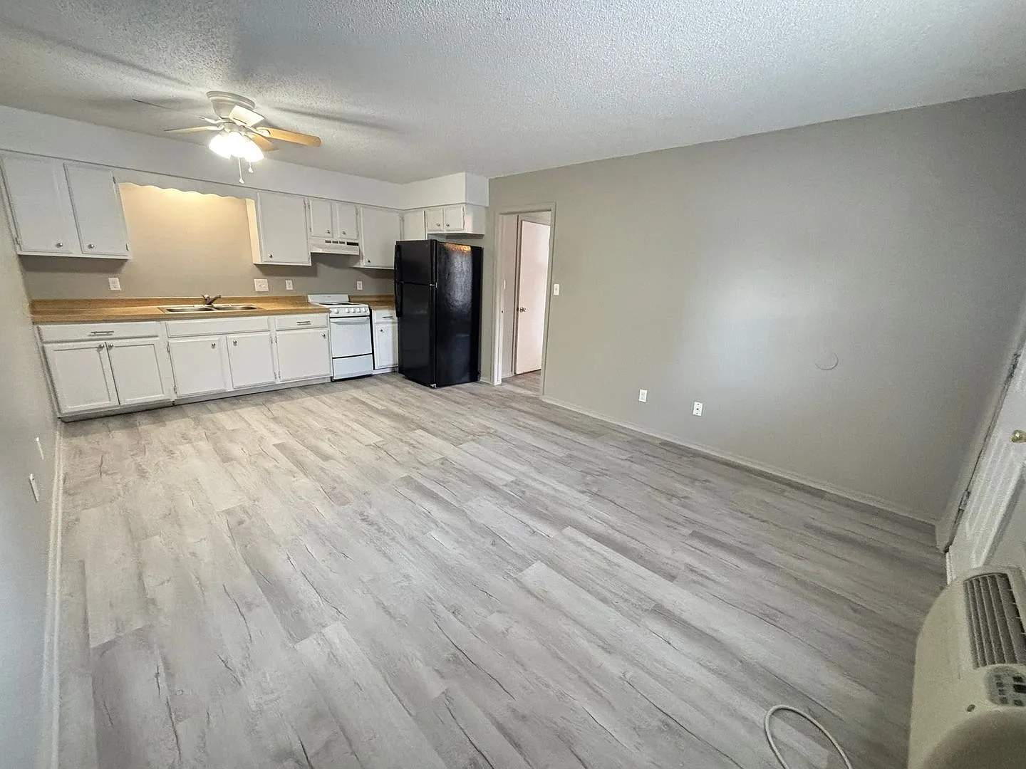Whit Creek Apts — Photo 4