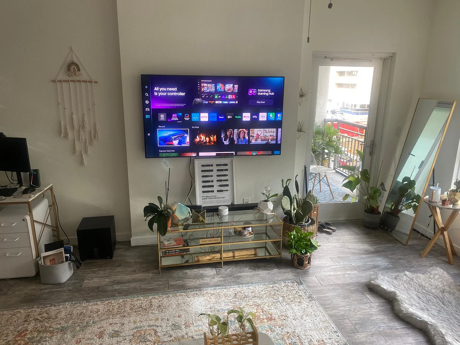 1 bed, 772 sqft, $3,100 — Photo 2