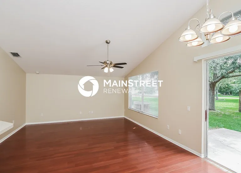 475 Sedgewood Cir — Photo 5