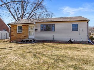 308 3rd St S, Bayport, MN 55003