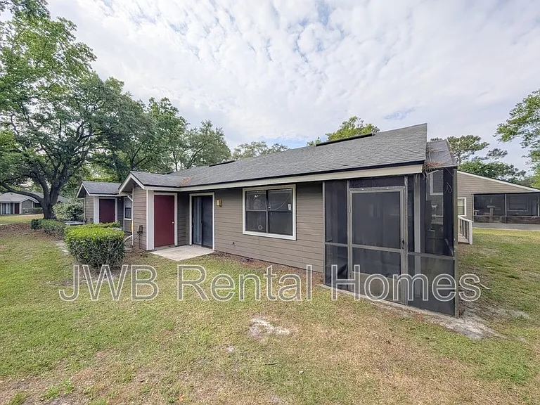 8412 Long Meadow Cir N — Photo 12