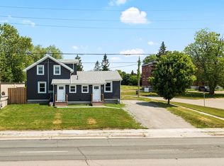 865 Simcoe St S #2, Oshawa, ON L1H 4K8