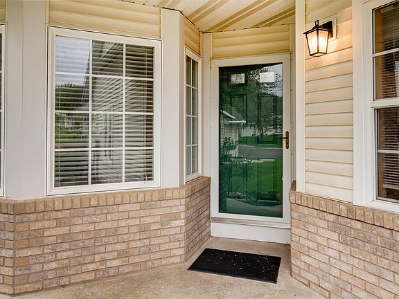 3rd image of 7323 Brittany Ln