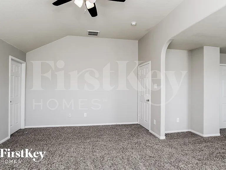 5046 Dappled Grove Trl — Photo 8