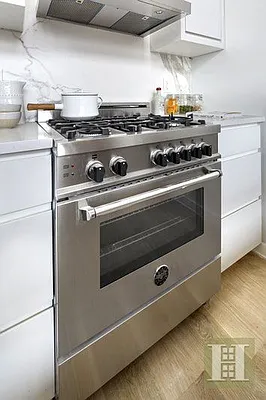 Rented by Halstead Real Estate | media 16