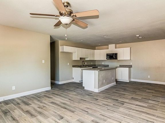 4th image of 4251 W Vista Ave
