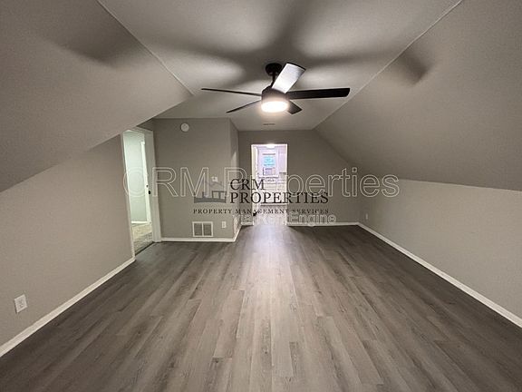 4th image of 1039 S Washington St APT 3
