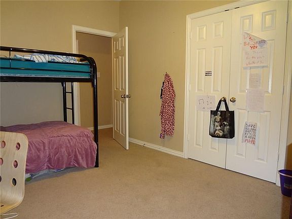 3rd image of 1471 Providence Blvd