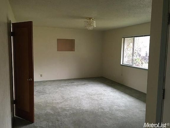 3rd image of 8771 Tondela Way