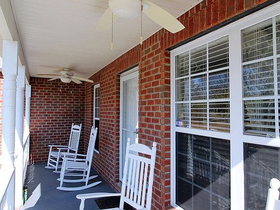 2nd image of 428 Lake Cir