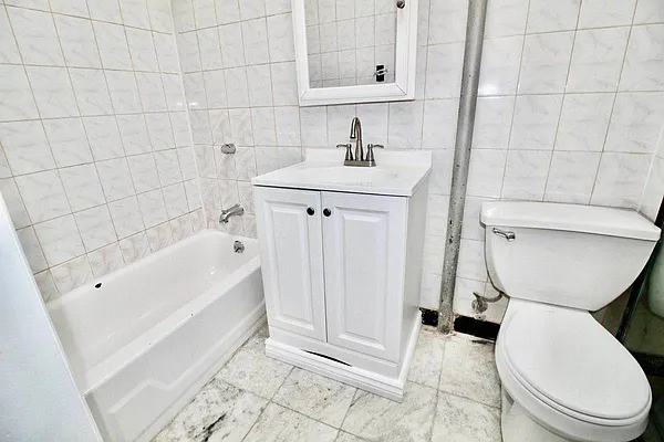 Rented by Realty Nerd | media 9