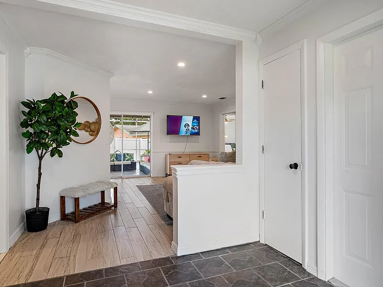 12859 Ridge Rd — Photo 9