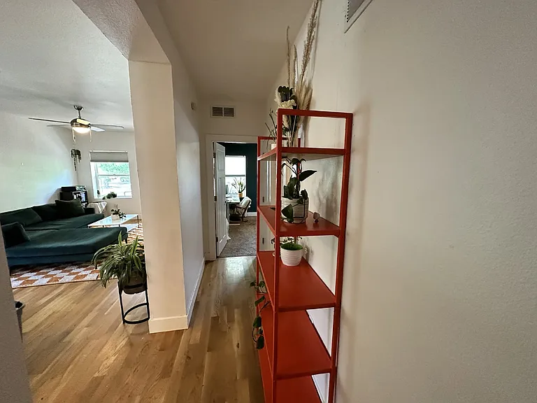 1337 E 33rd Ave — Photo 18