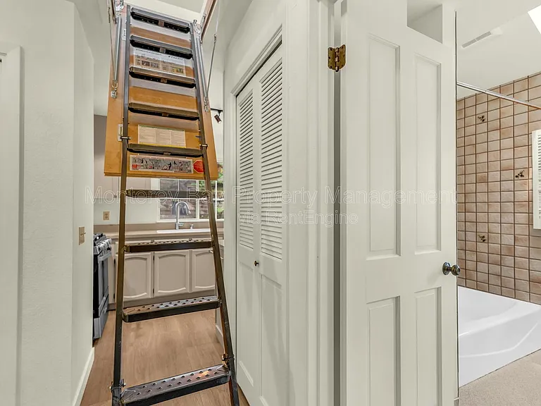706 Crocker Ave — Photo 14
