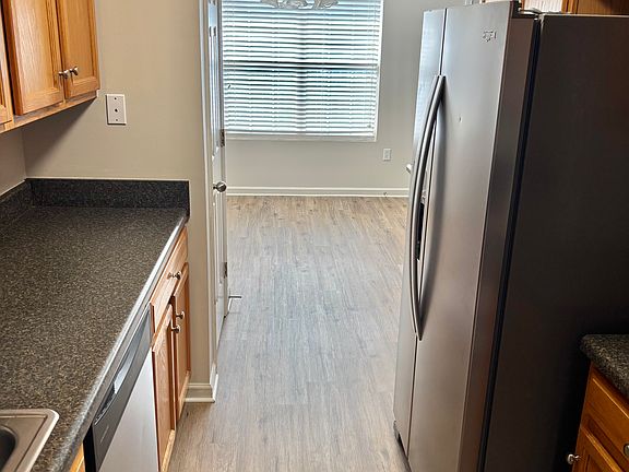 5th image of 223 Woodruff Park Ln