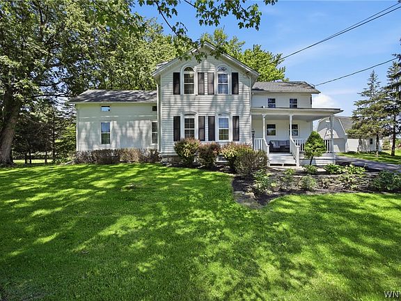 2nd image of 4441 Tonawanda Creek Rd