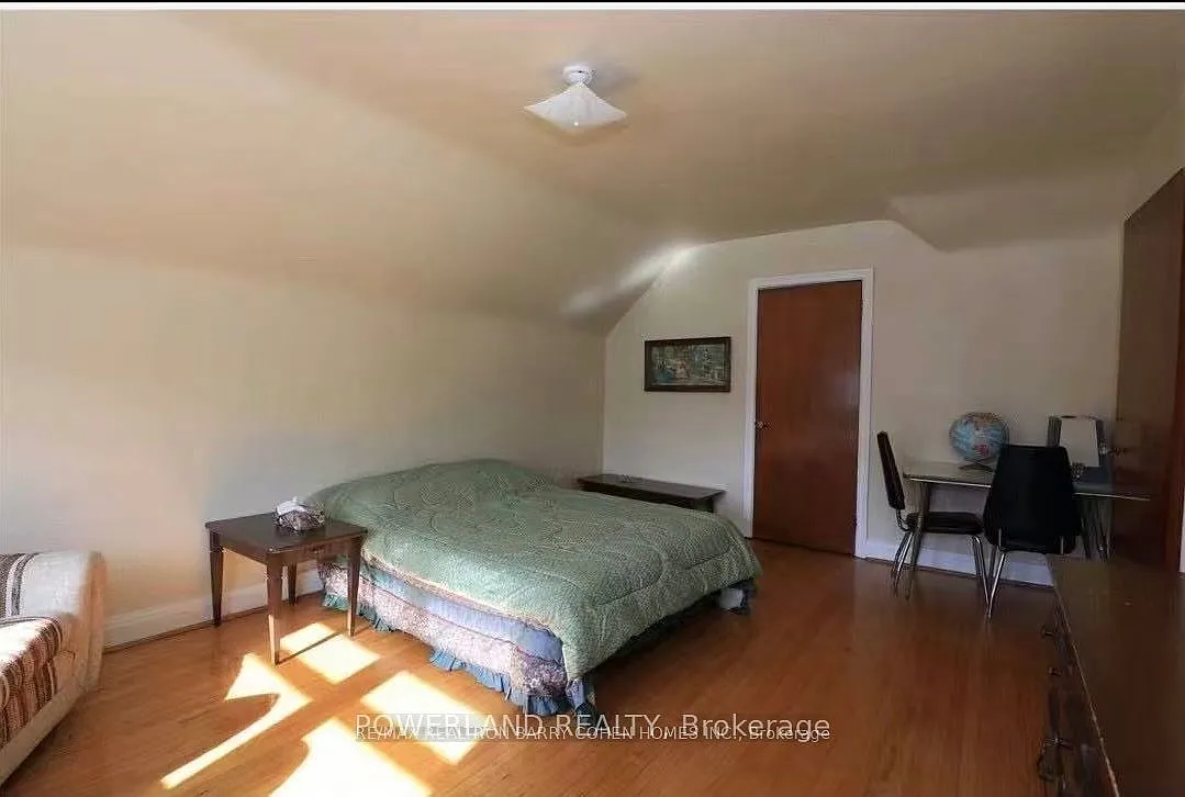 3 bed, $3,100 — Photo 2