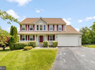 40 Devereaux Terrace Ct, Falling Waters, WV 25419
