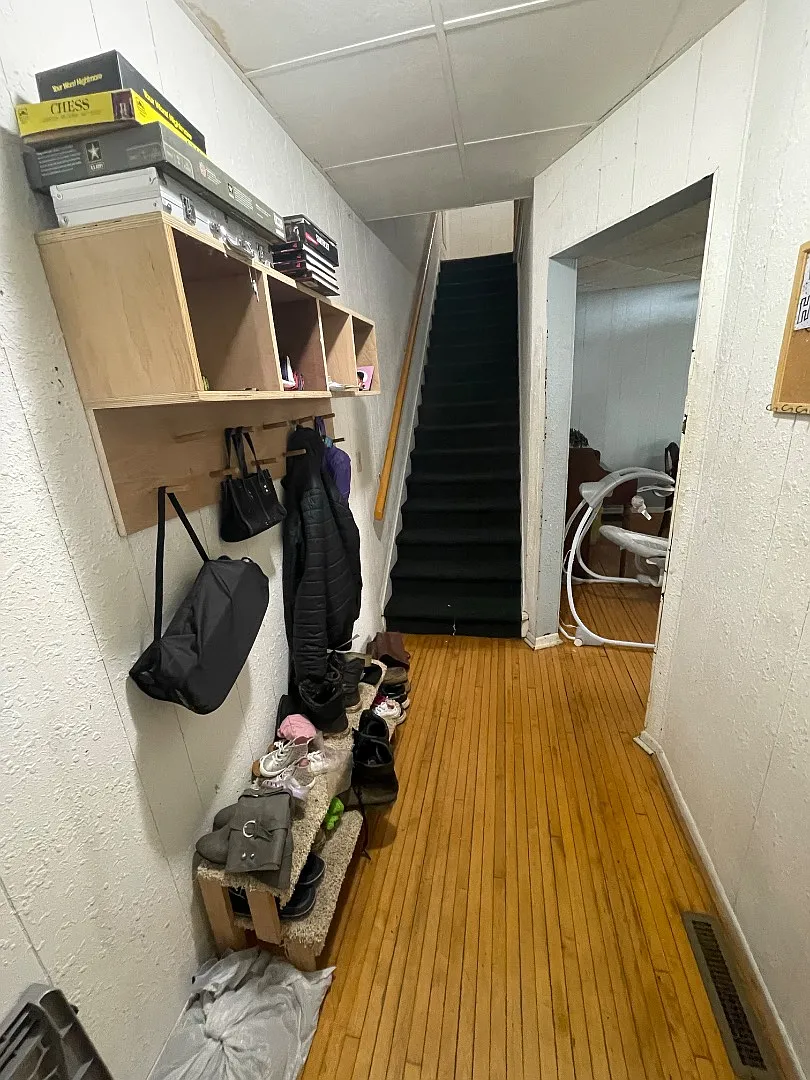 217 N 28th Ave W - 219 — Photo 3