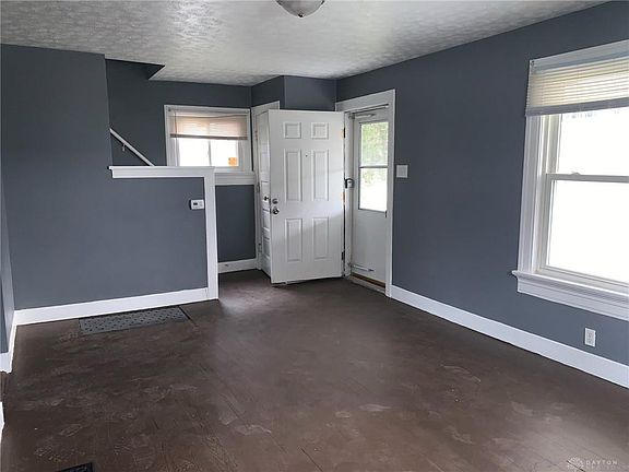 3rd image of 1339 Steiner Ave