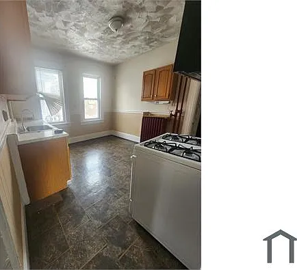 588 Park Ave #2 — Photo 9