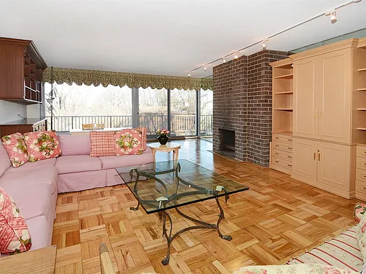 Sold by Robert E. Hill  | media 46