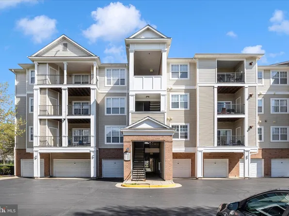 19620 Galway Bay Cir APT 103, Germantown, MD 20874