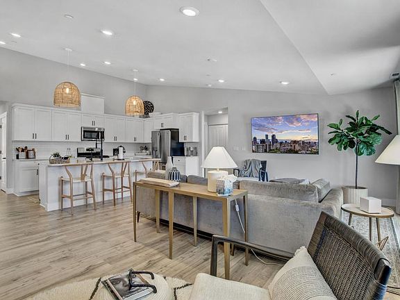 3rd image of 16625 SW Botany Bay Ln